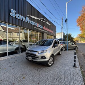 Ford EcoSport SE 1.6 MT 2015 111.122 km